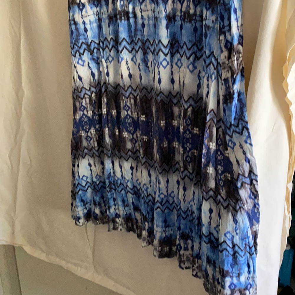 Long skirt - Picture 2 of 2